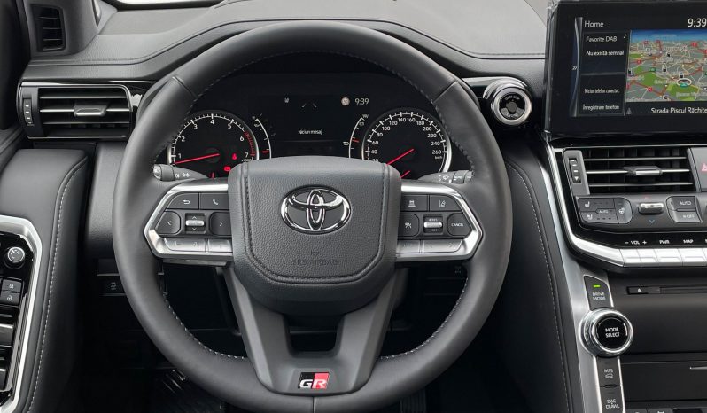Toyota Land Cruiser 300 GR Sport 2022 full